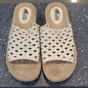 Cliffs by White Mountain Women's Sandals With Rinestones